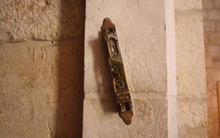 Can A Christian Have A Mezuzah